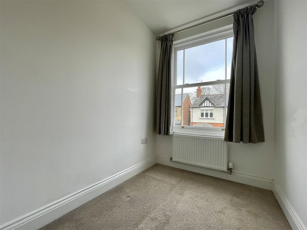 Additional image 13 of 4 bed semi-detached house to rentConduit Road, Stamford PE9