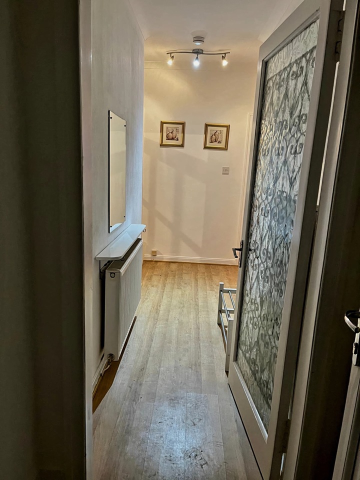 Additional image 5 of 3 Bed Flat, Calder Road, EH11, N1 7GU