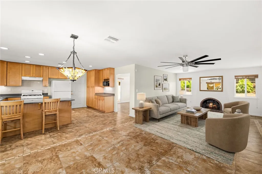 Additional image 34 of 1029 W Clifton, Redlands, CA 92373