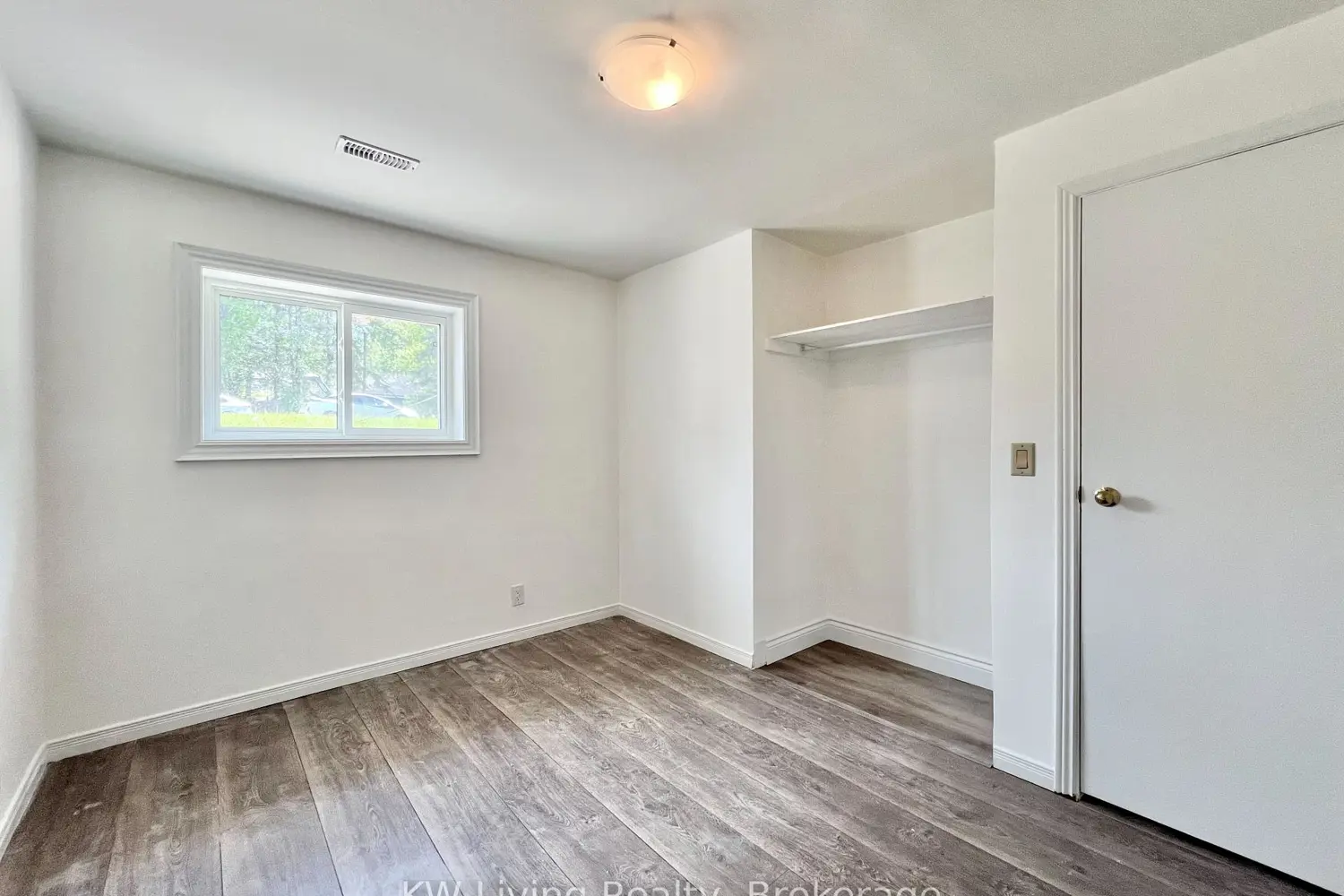 Additional image 19 of 216 Foster Drive