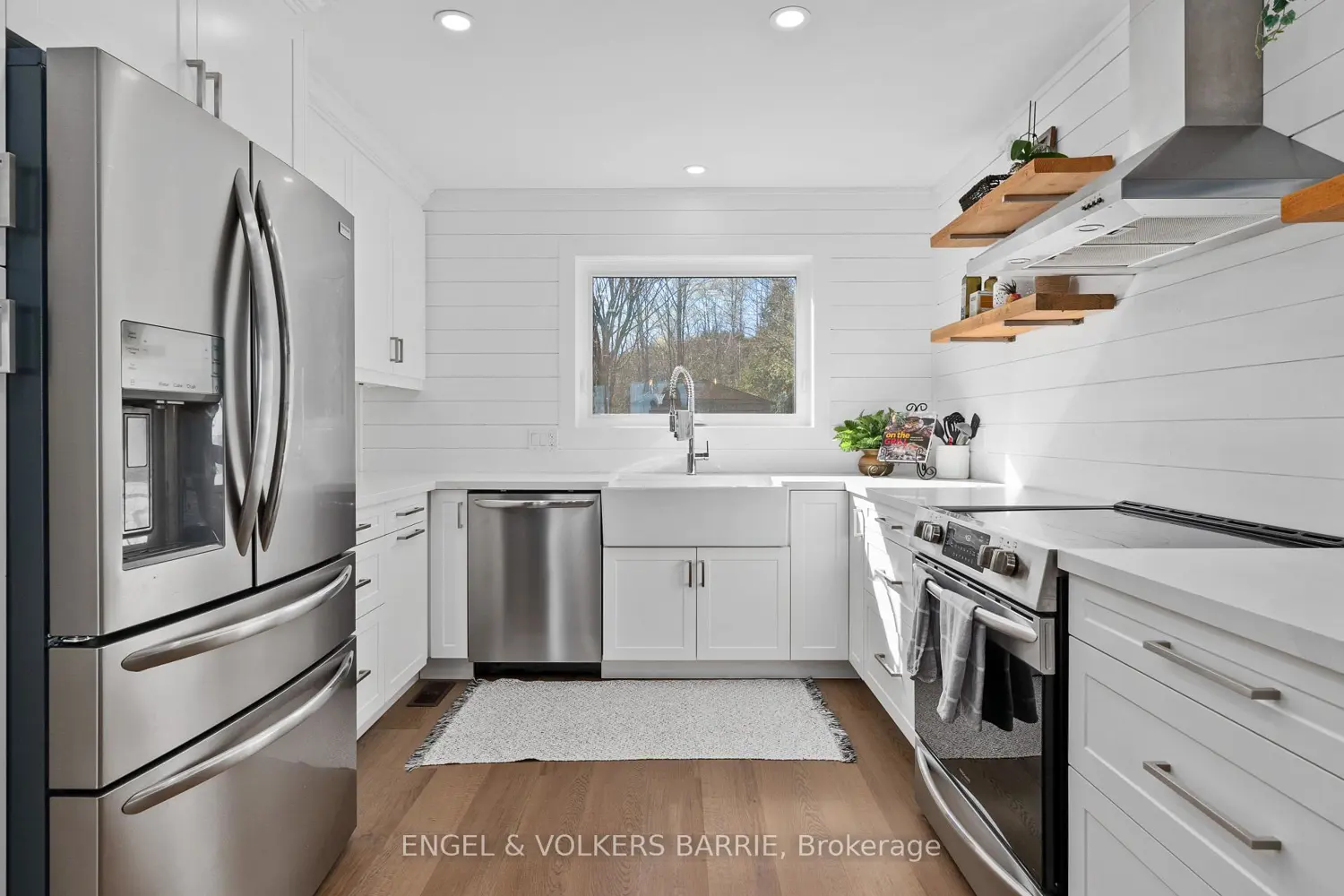 Additional image 6 of 2371 Lakeshore Road