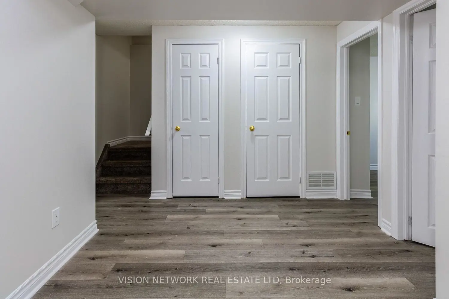 Additional image 12 of 600 Sarnia Road 43