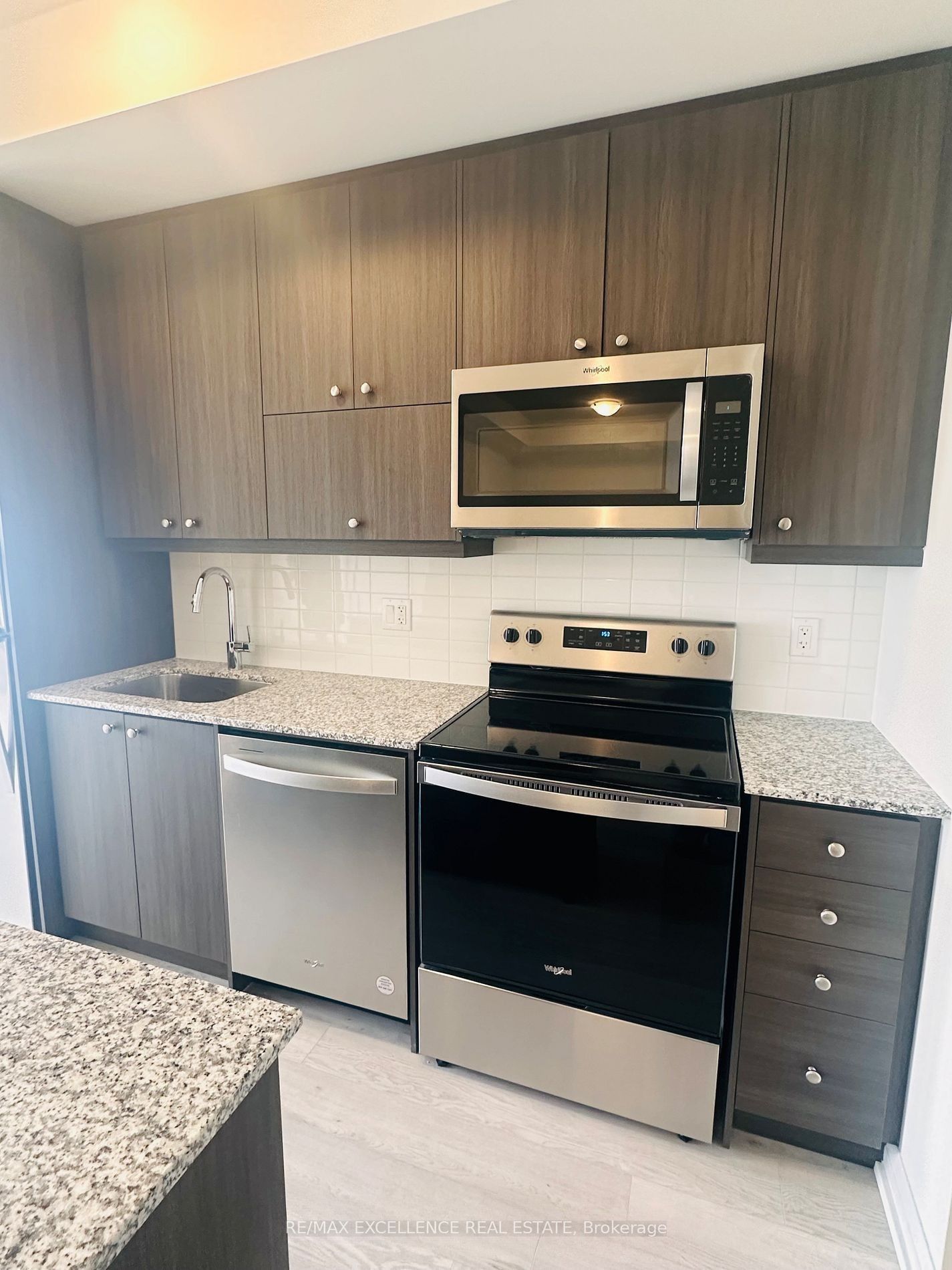 Additional image 5 of 905-1415 Dundas Street, Oakville, ON, L6H 8A3