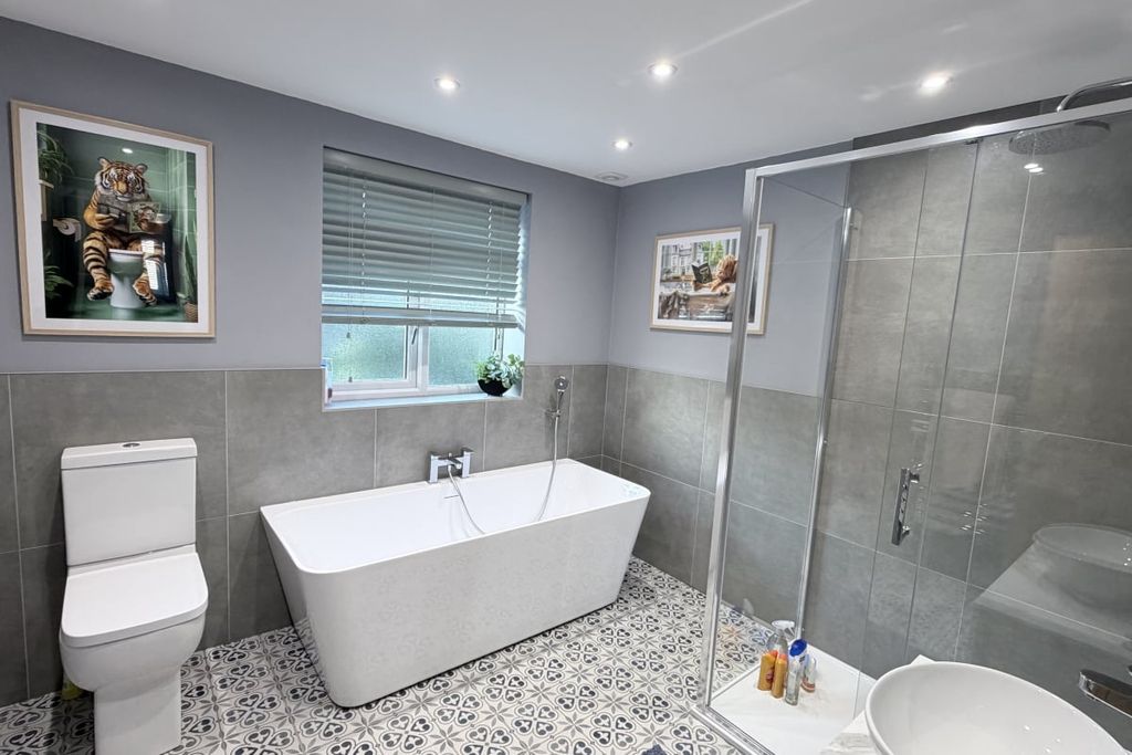 Additional image 13 of 5 bed detached house to rentOsborne Road, Southport PR8