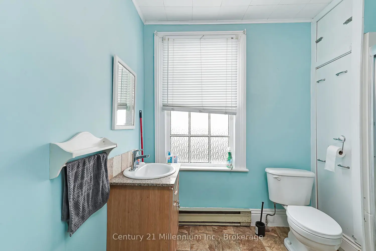 Additional image 9 of 332 Ste Marie Street