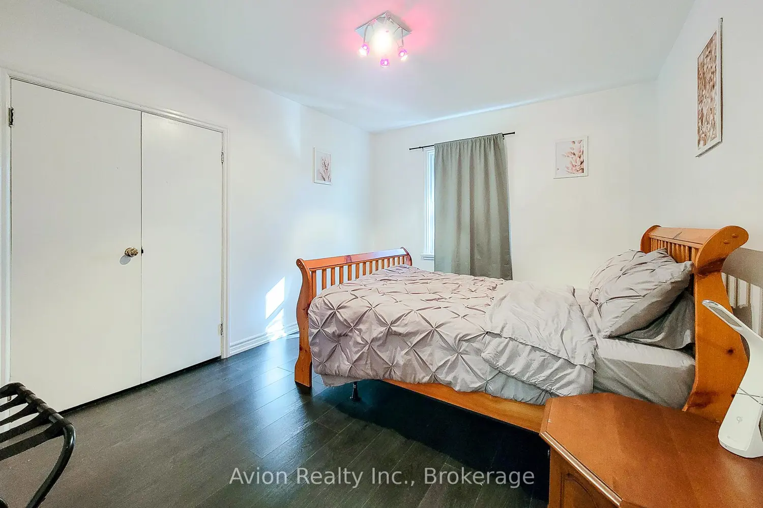 Additional image 11 of 1423 Merrittville Highway