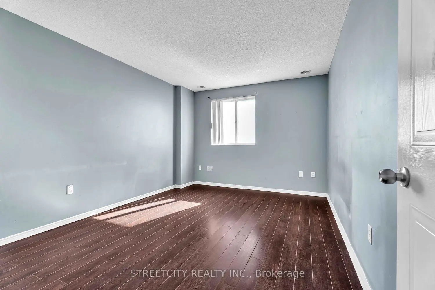 Additional image 12 of 30 Chapman Court 710