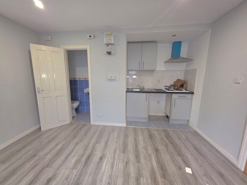 Additional image 8 of 18 bed terraced house to rentUpper High Street, Wednesbury WS10
