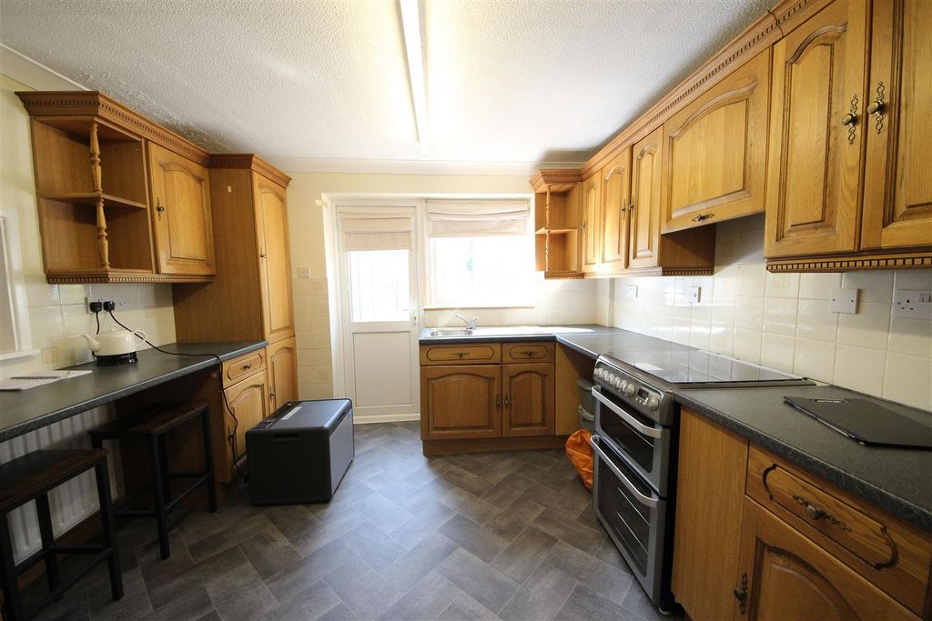 Additional image 9 of 4 bed detached house to rentDunsberry, Bretton, Peterborough PE3