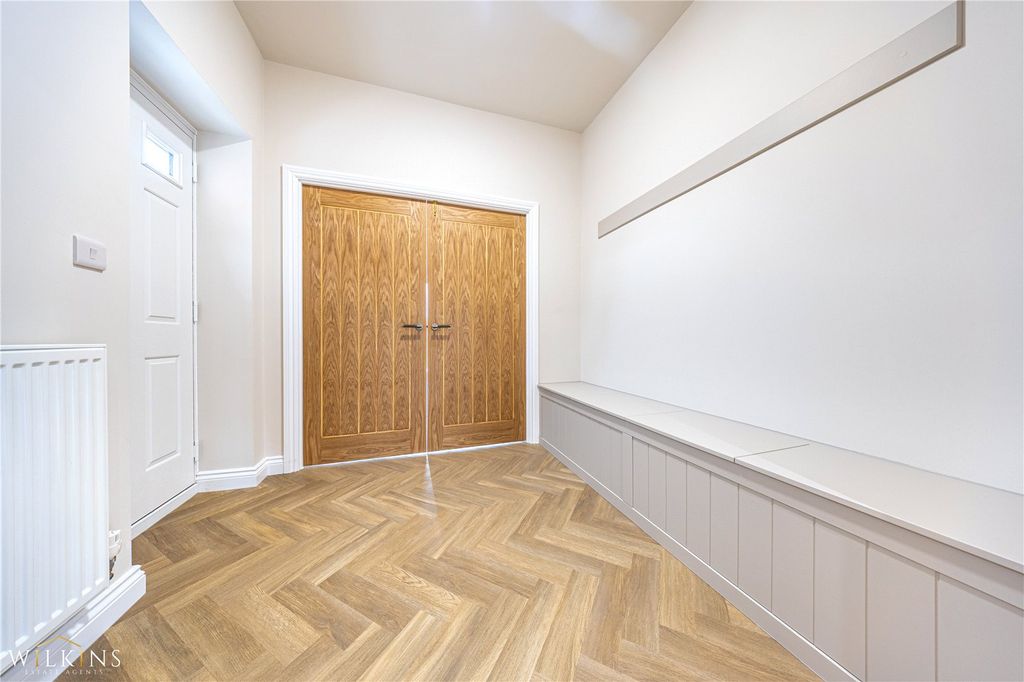 Additional image 16 of 6 bed detached house to rentPark Lane, Bonehill, Tamworth, Staffordshire B78