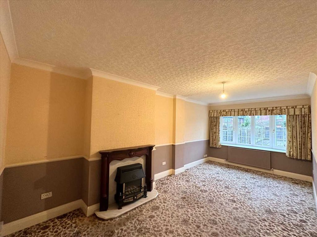 Additional image 5 of 3 bed semi-detached house to rentNewland Drive, Scunthorpe DN15