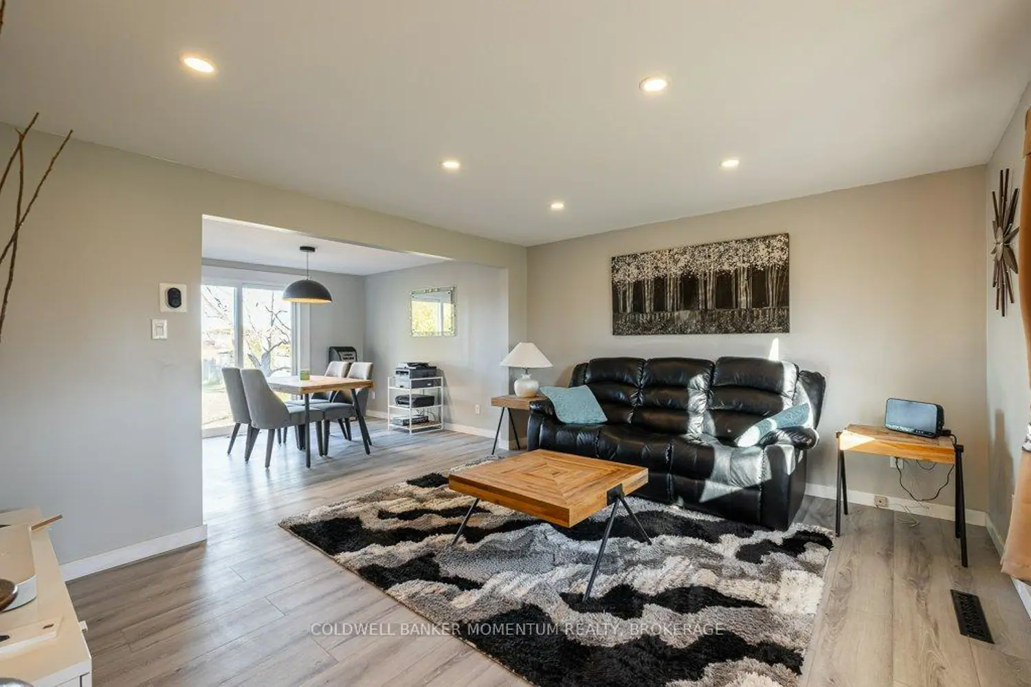 1505 Stevensville Road photo 4