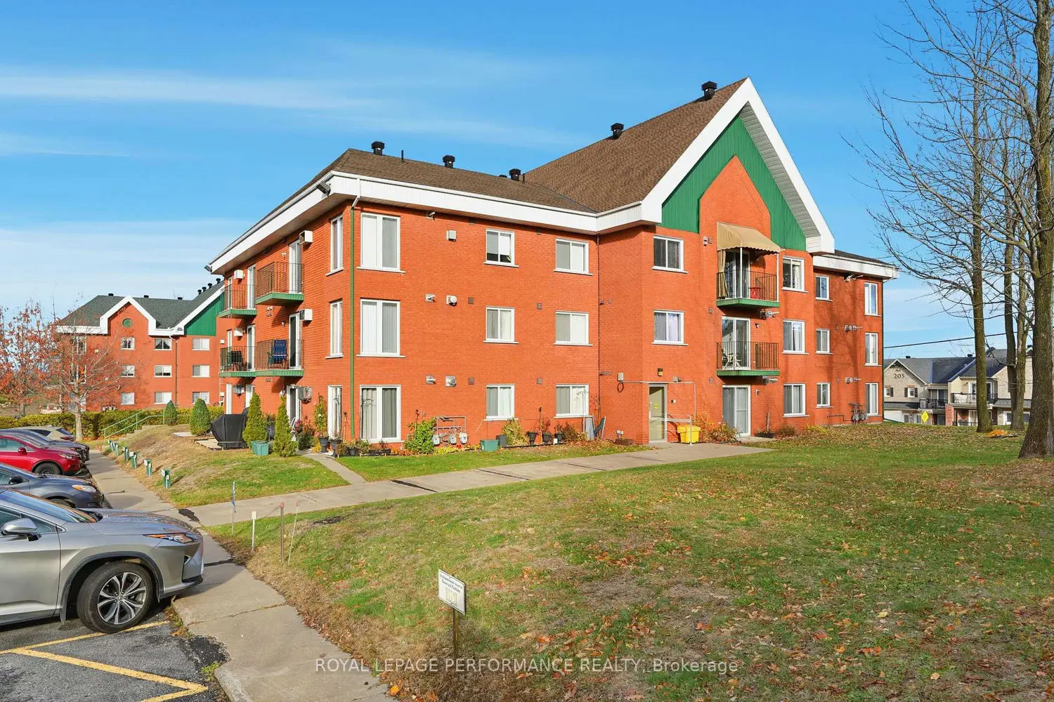 Additional image 6 of 1101 Clement Street 18