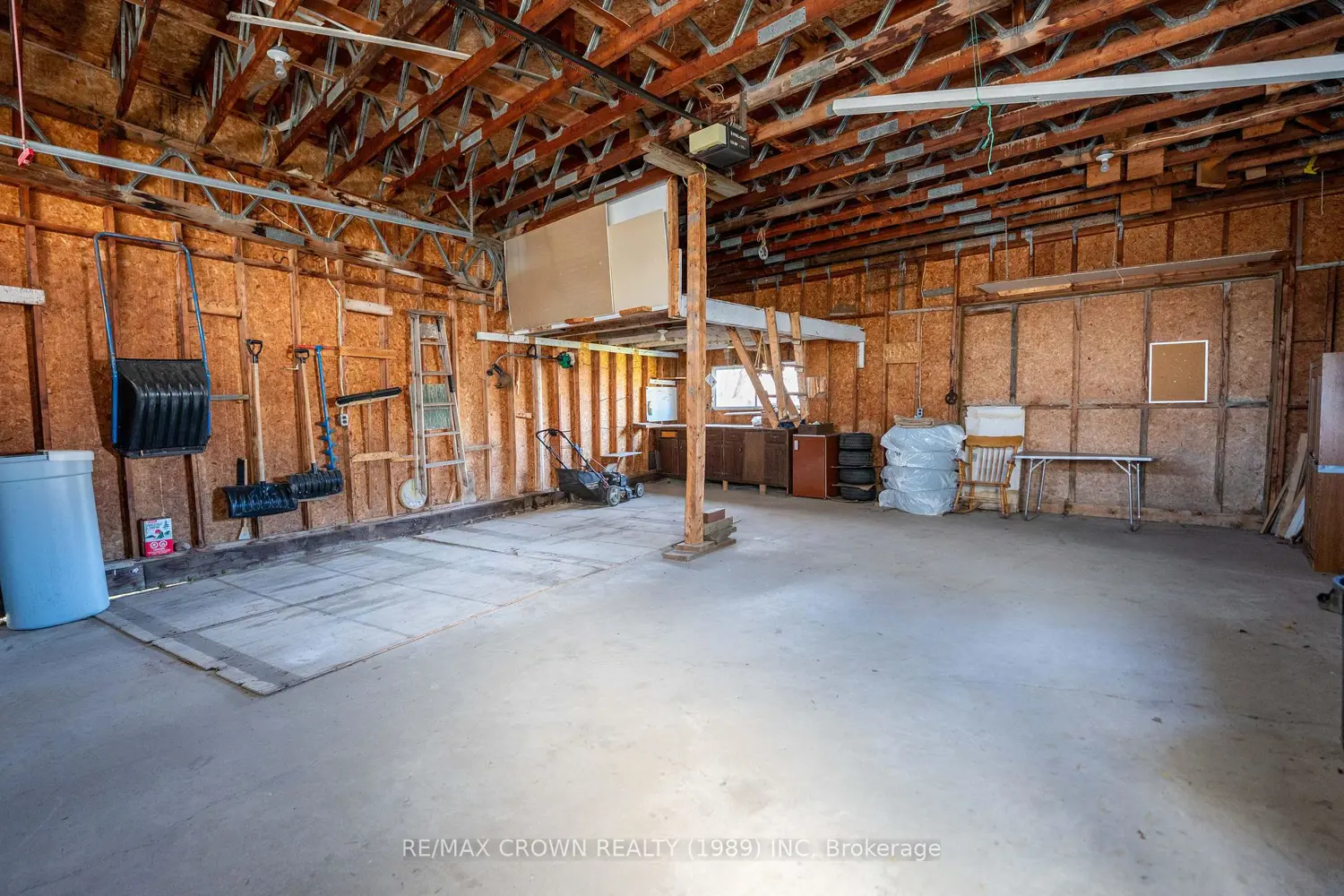 Additional image 17 of 34 Maple Drive