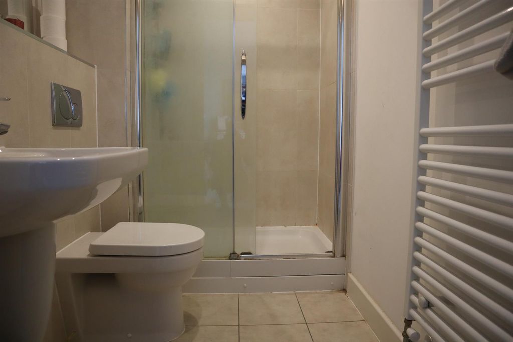 Additional image 7 of 2 bed flat to rentNewfoundland Way, Portishead, Bristol BS20