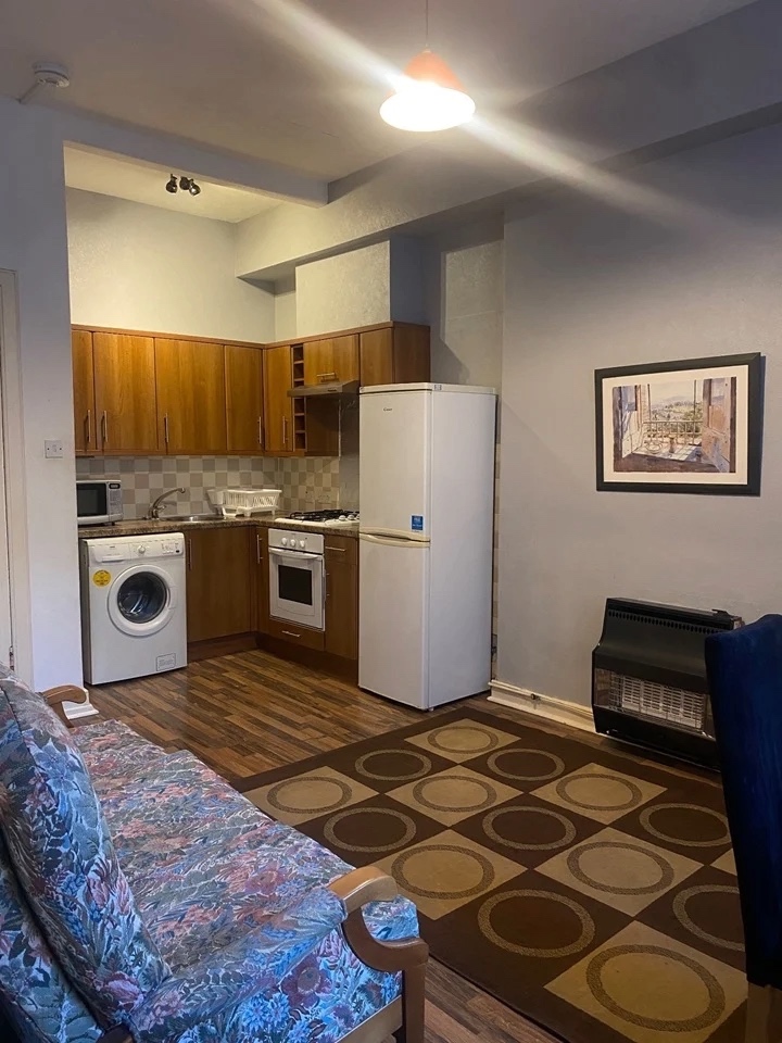 Additional image 2 of 3 Bed Flat, Caledonian Place, EH11, N1 7GU