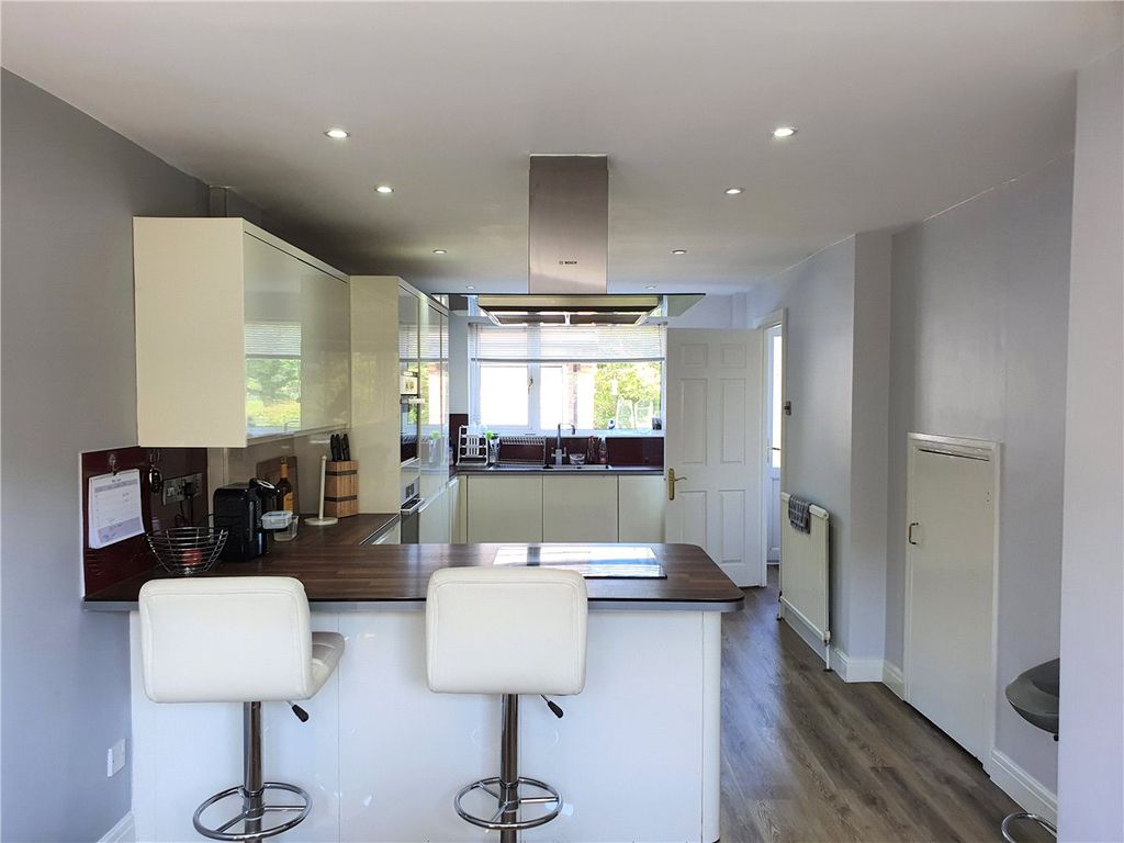 Additional image 2 of 4 bed detached house to rentKings Mead, Ripon, North Yorkshire HG4