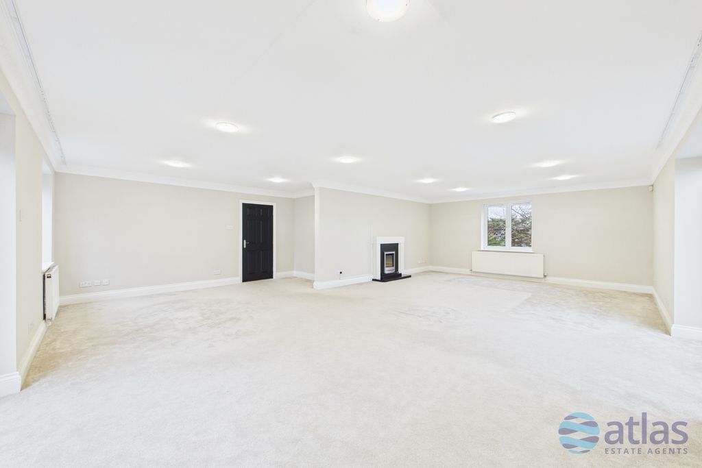 Additional image 3 of 3 bed flat to rentNorth Mossley Hill Road, Mossley Hill L18