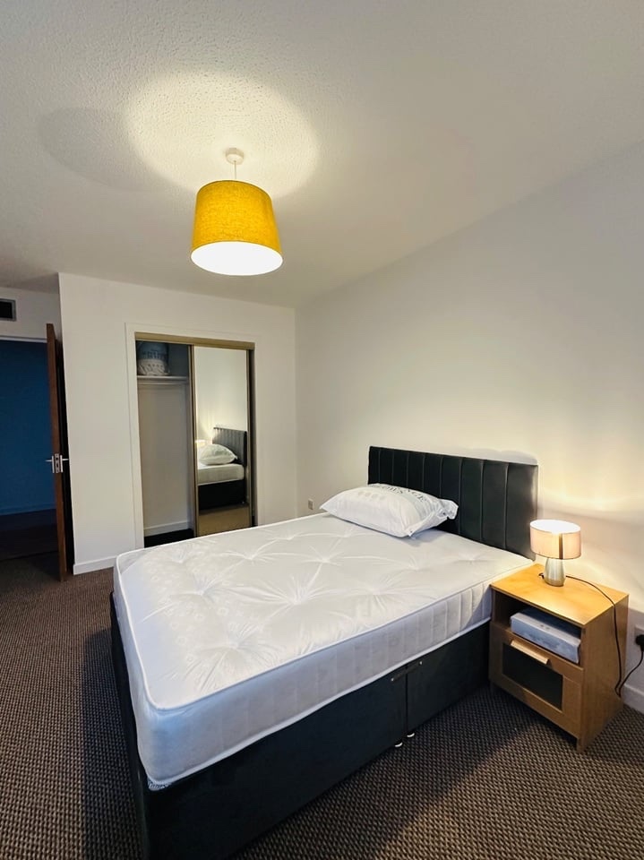 Additional image 2 of Room in a Shared Flat, Glasgow, G3, N1 7GU