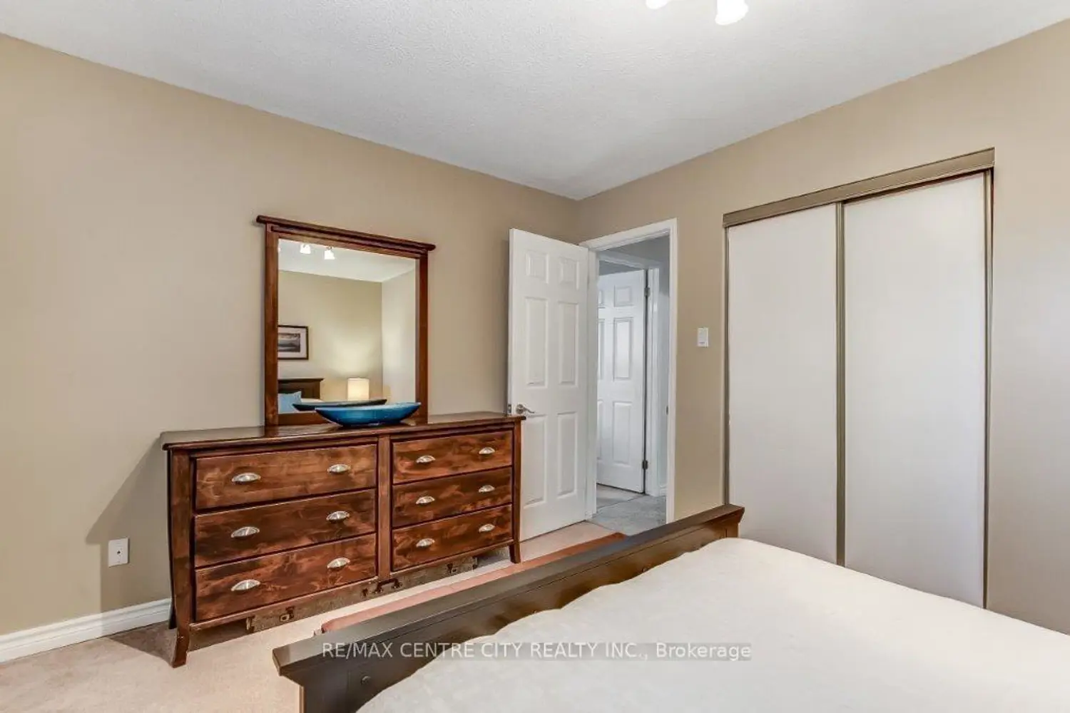 Additional image 15 of 2 Aldersbrook Crescent