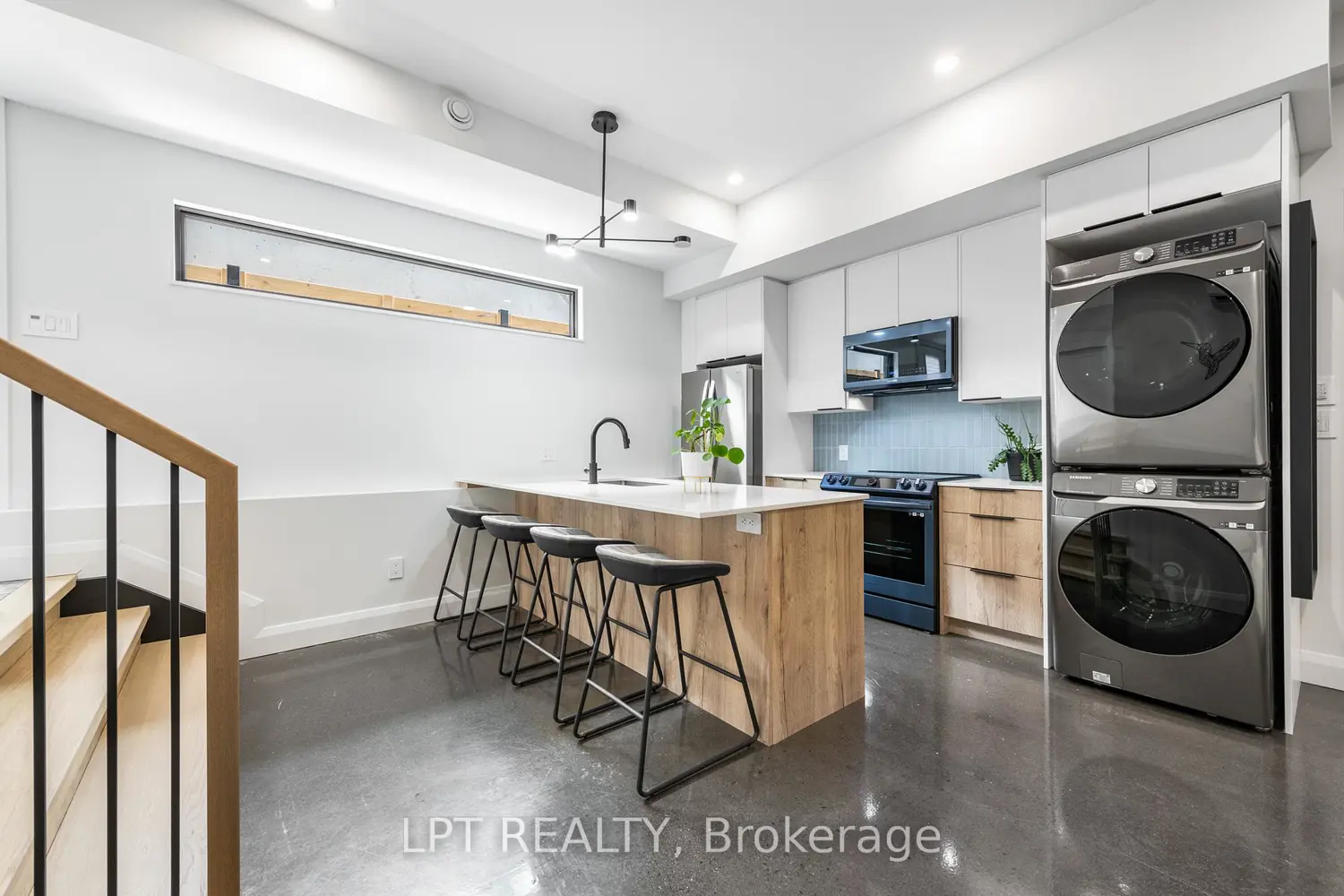 Additional image 13 of 322 Perrier Avenue