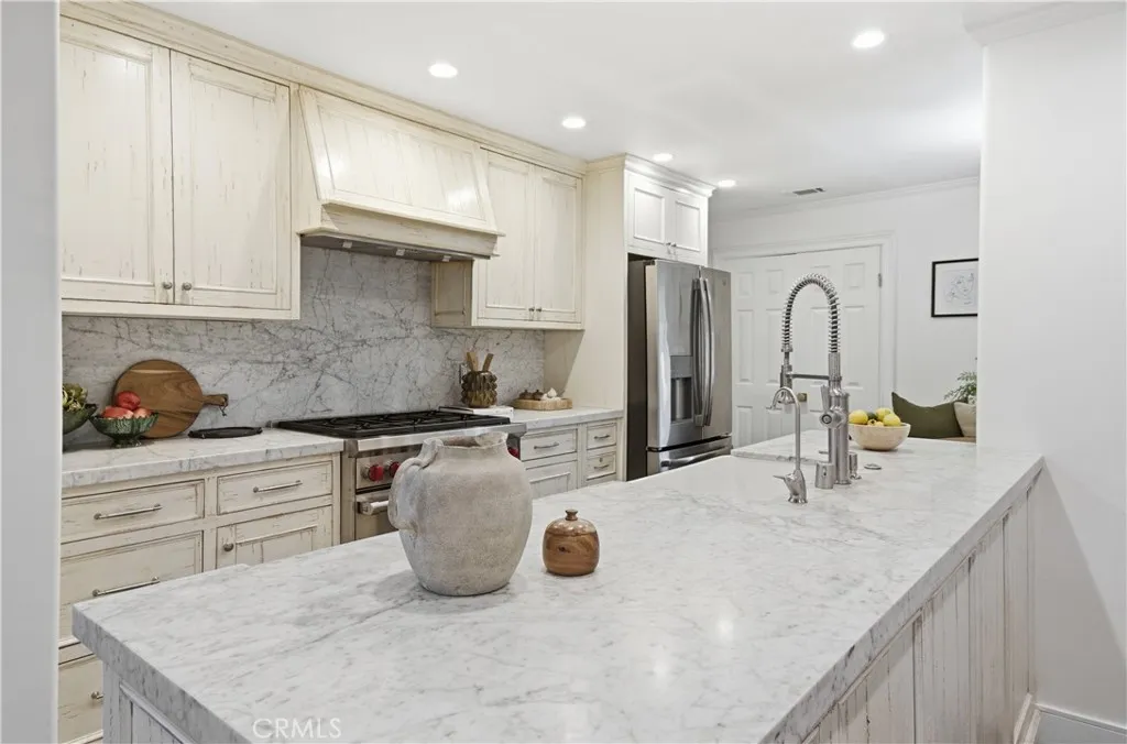 Additional image 29 of 5232 Woodman Avenue, Sherman Oaks, CA 91401