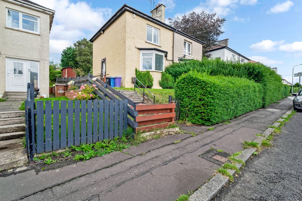 2 bed semi-detached house to rentKirkton Avenue, Knightswood G13