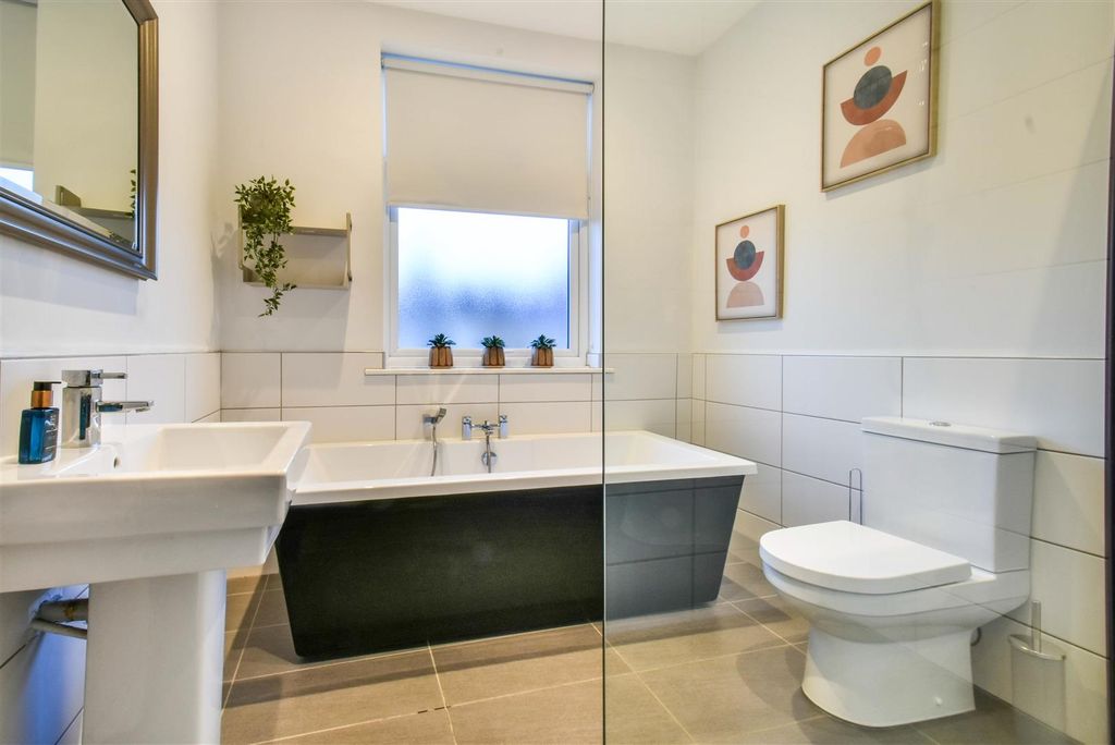 Additional image 6 of 4 bed terraced house to rentBishopthorpe Road, York YO23