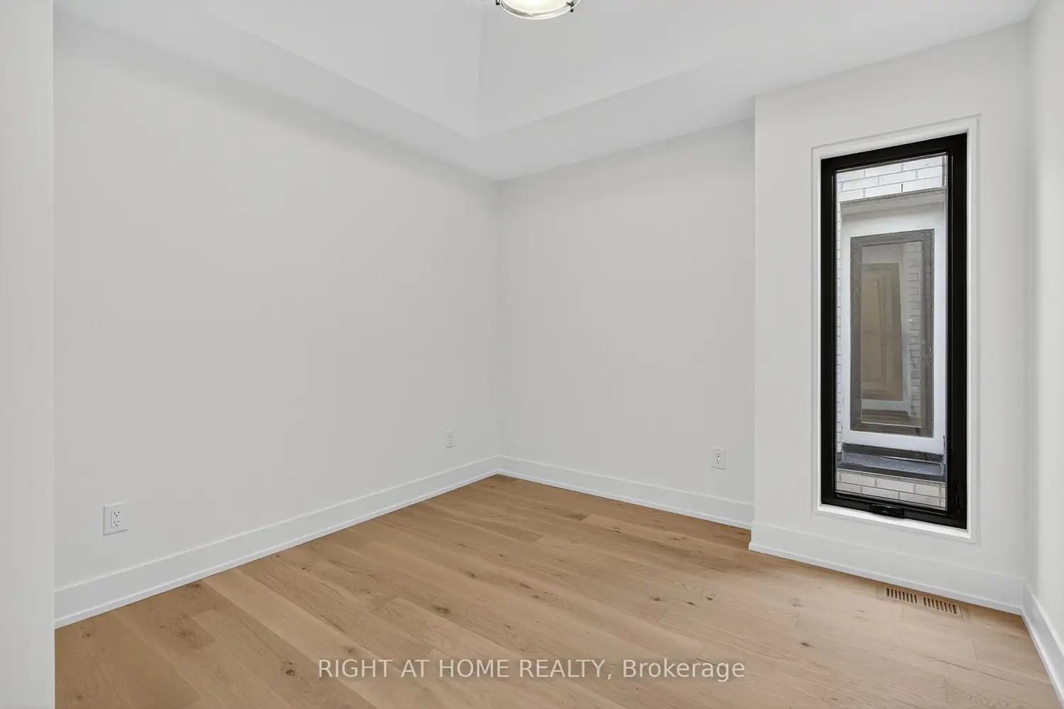 Additional image 10 of 15A Rosemeade Avenue
