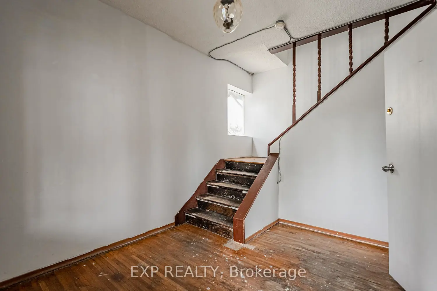 Additional image 3 of 4865 Armoury Street