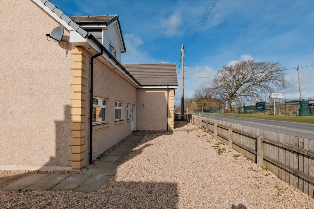 Additional image 6 of 4 bed detached house to rent44 Kilncadzow Road, Carluke ML8