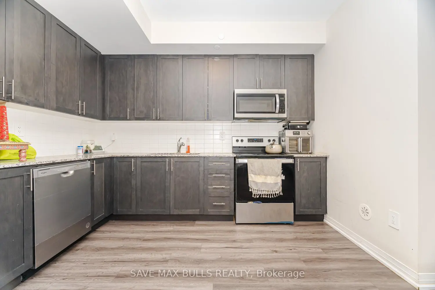 Additional image 18 of 1589 Rose Way 119