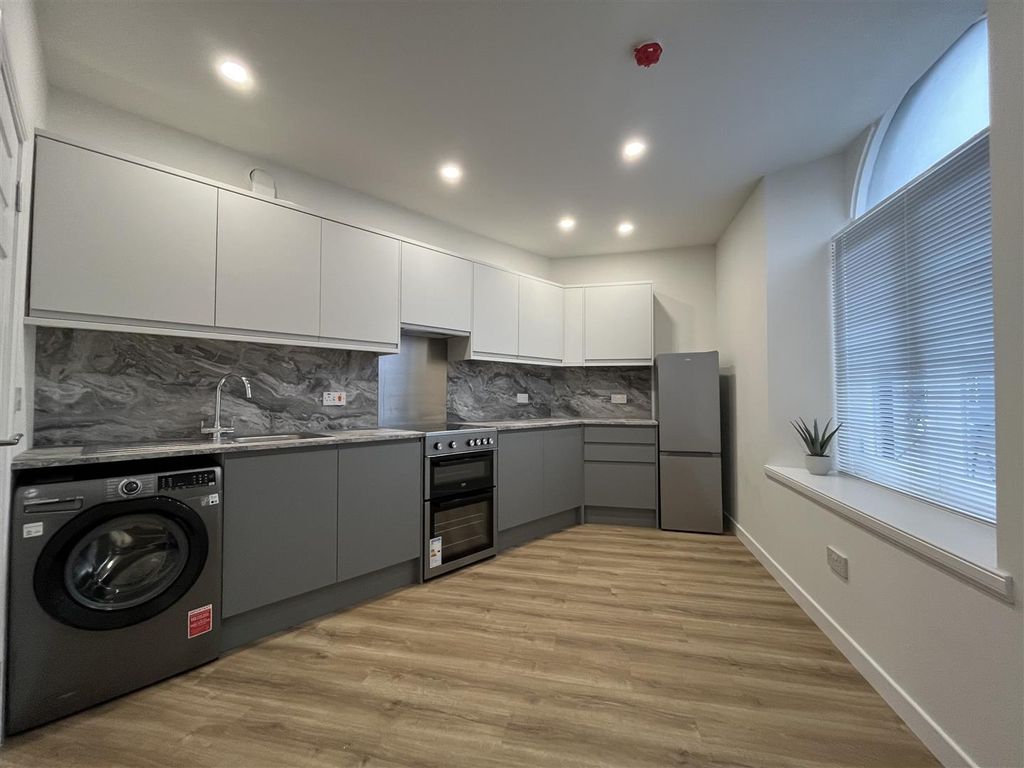 Additional image 2 of 2 bed flat to rentCharterhouse Lane, Perth PH2