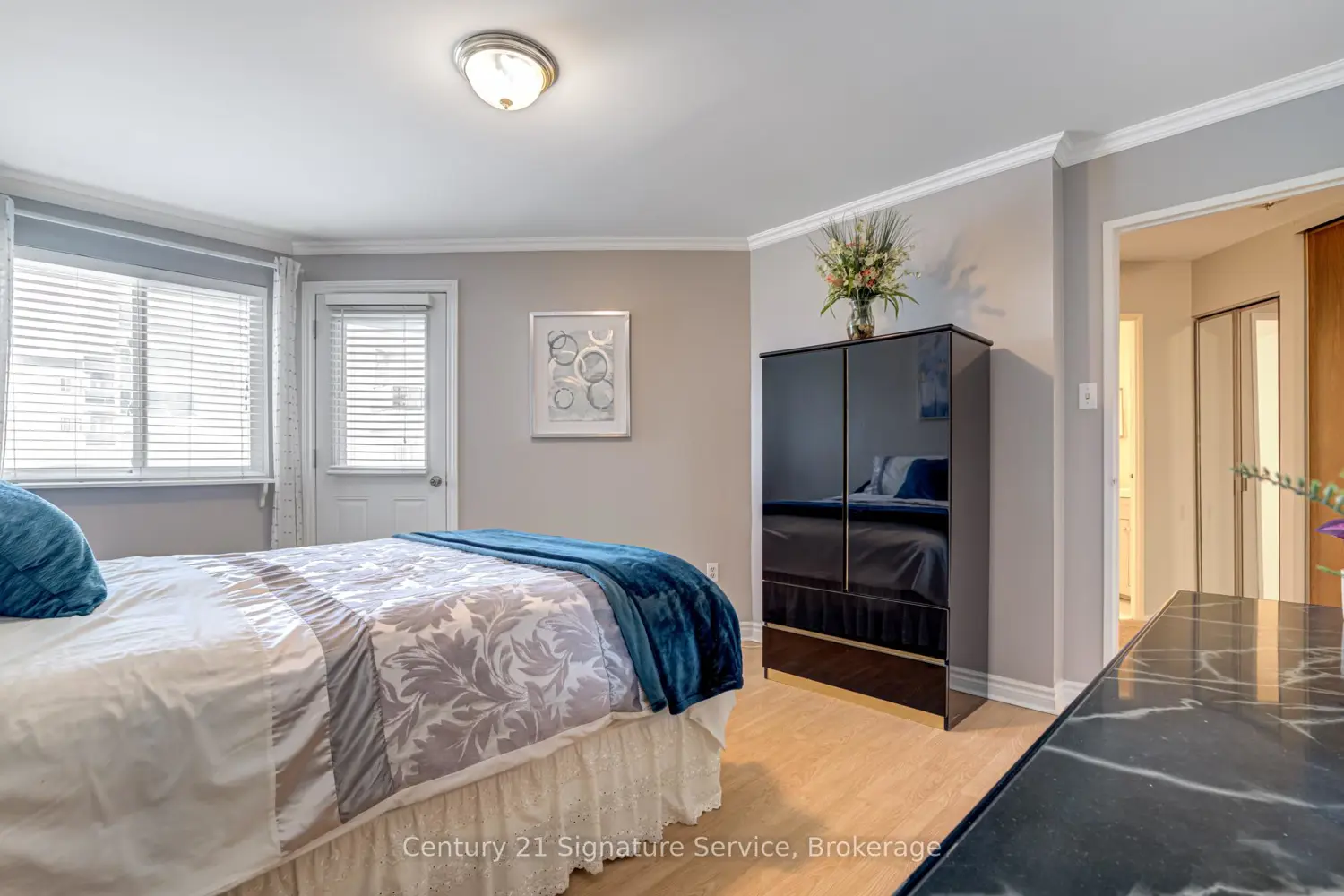 Additional image 9 of 2001 Bonnymede Drive 15