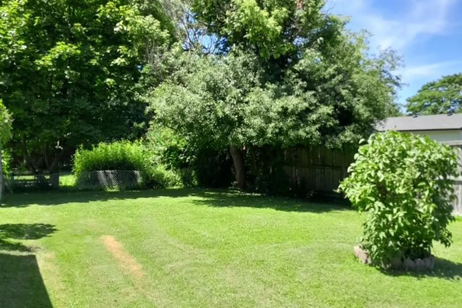 Additional image 16 of 597 Simcoe Street