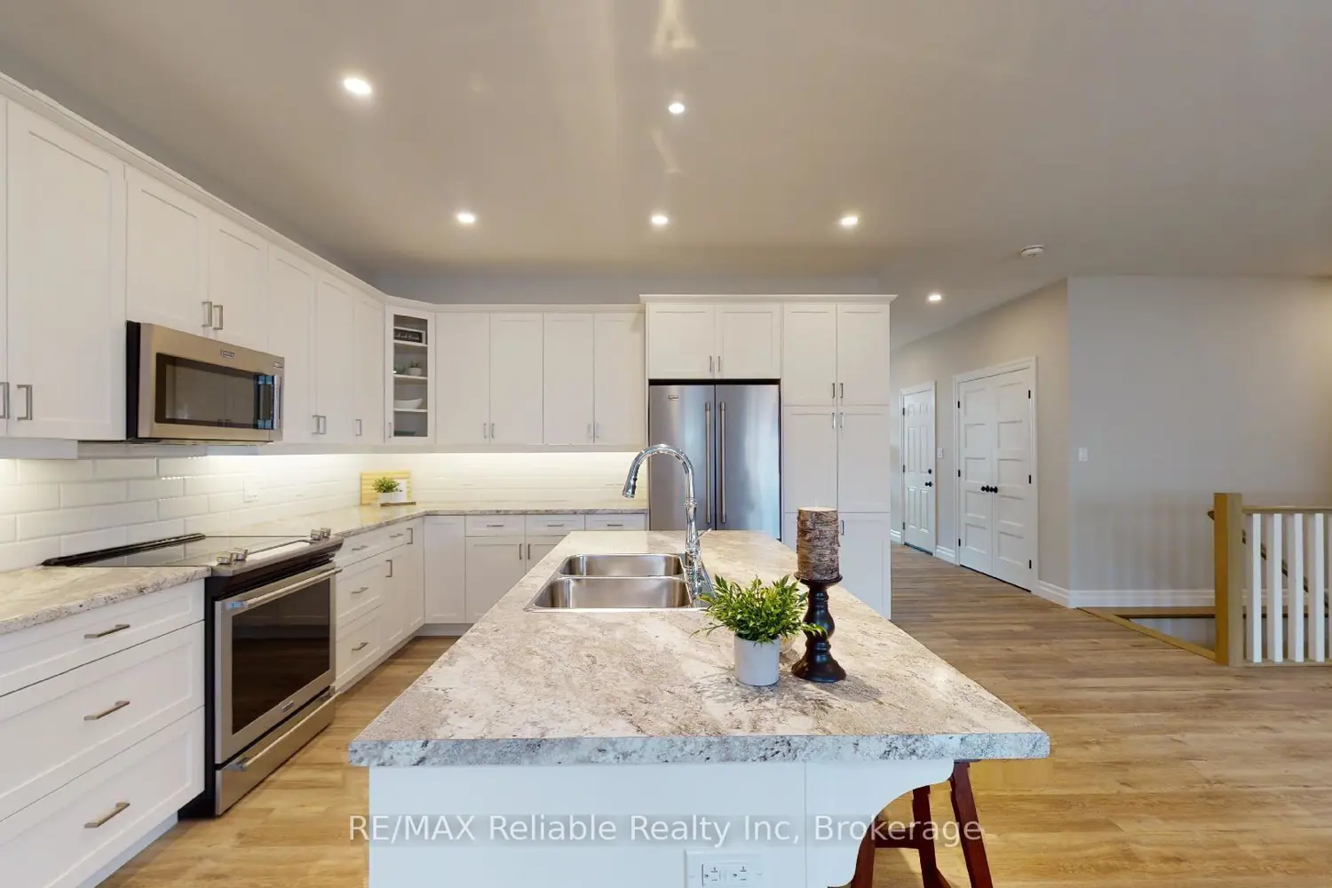 Additional image 10 of 7 Thimbleweed Drive