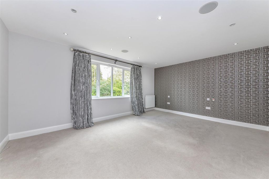 Additional image 15 of 5 bed detached house to rentBarker Road, Sutton Coldfield B74
