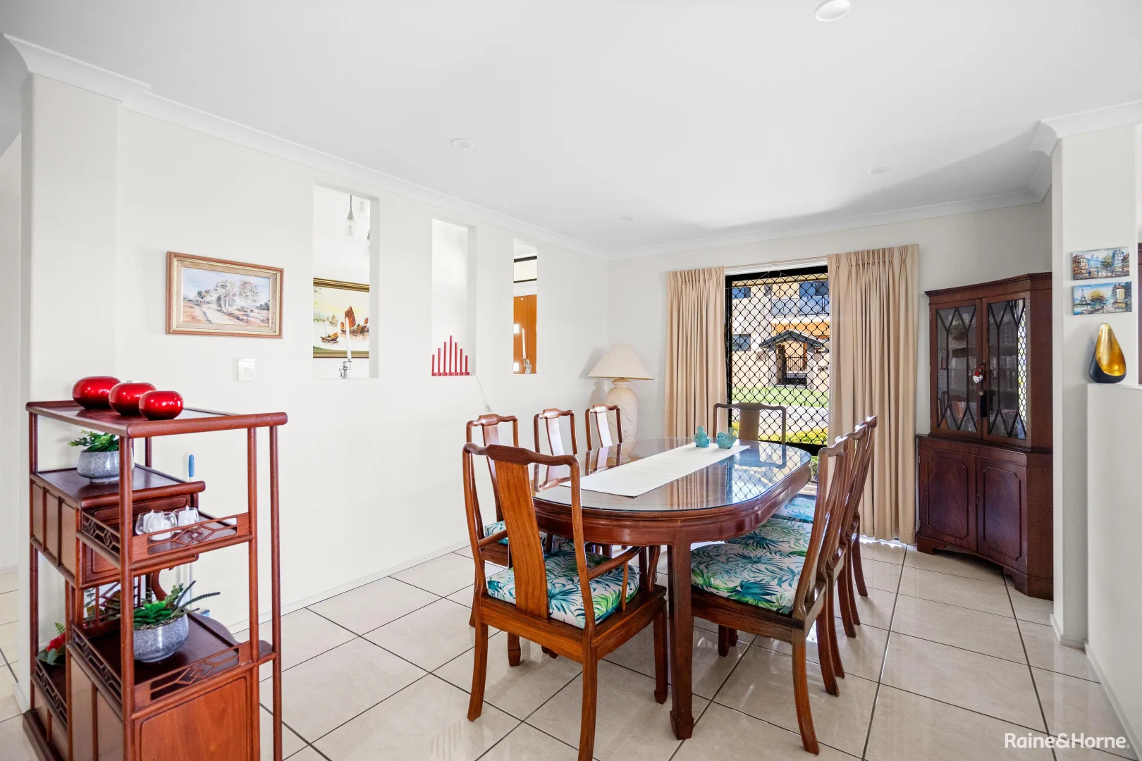 Additional image 3 of 28 Harrison Circuit, Urangan QLD 4655