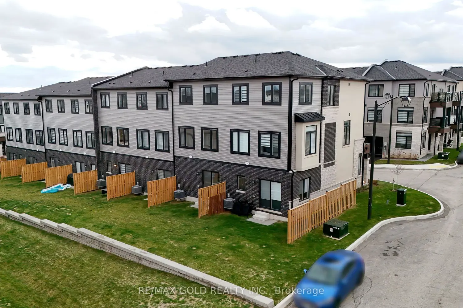 Additional image 17 of 155 Equestrian Way 114