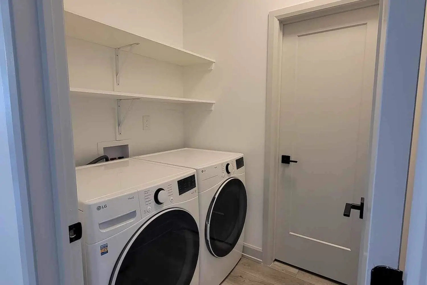 Additional image 19 of 808-810 Powers Street