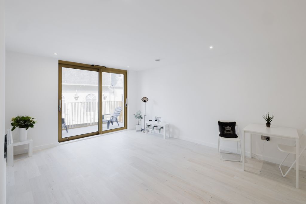 Additional image 16 of 2 bed flat to rentRue De Funchal, St. Helier, Jersey JE2
