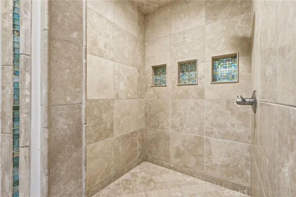 Additional image 46 of 3939 W Robinwood Ave, Visalia, CA 93291