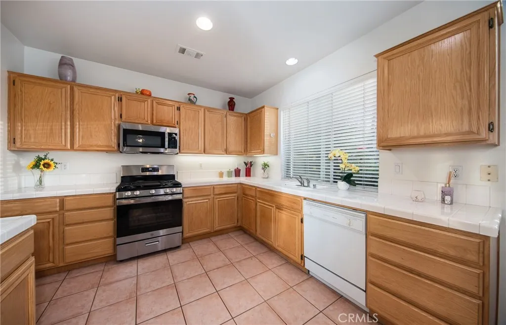 Additional image 42 of 12721 Royal Oak Court, Yucaipa, CA 92399