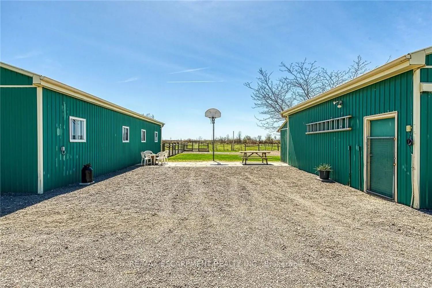 Additional image 15 of 1866 Thompson Road