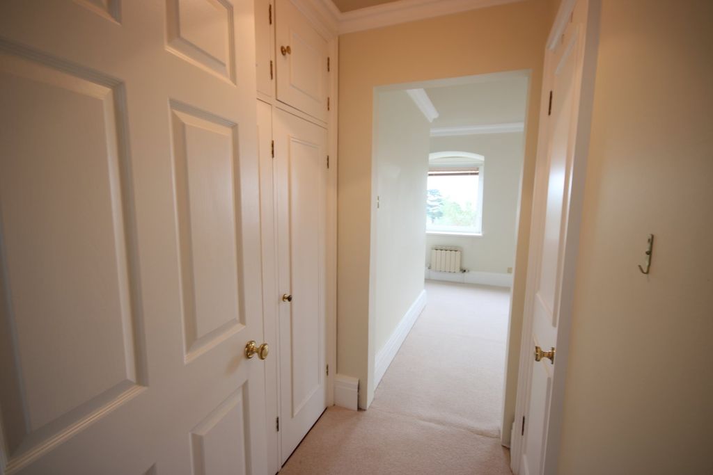 Additional image 8 of 3 bed flat to rentLe Mont Gras D'eau, St Brelade JE3