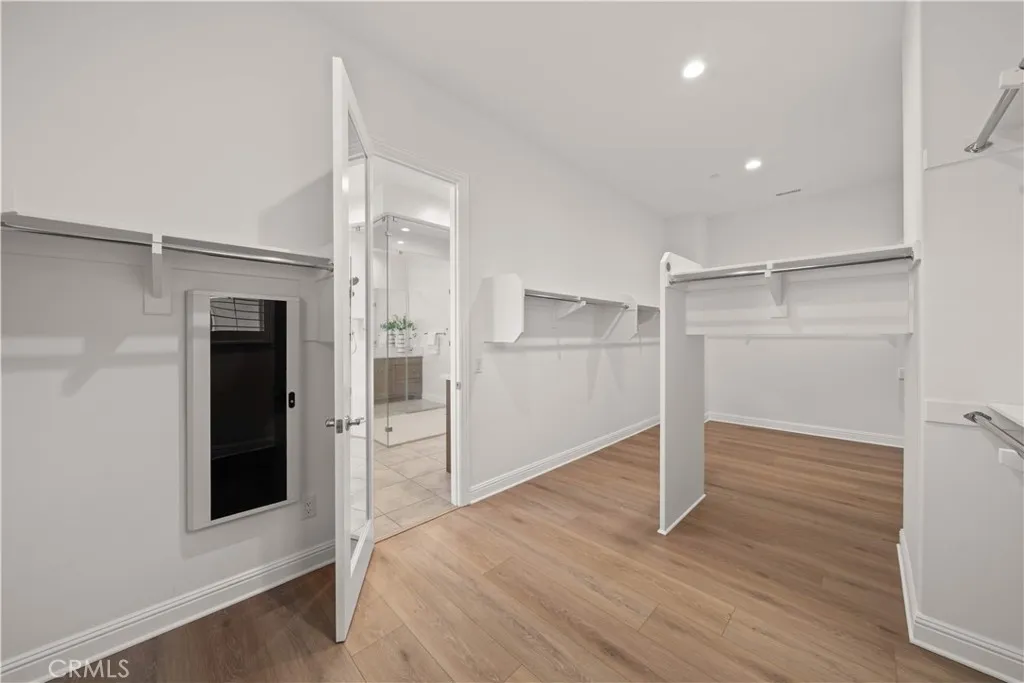 Additional image 127 of 221 Clear Fls, Irvine, CA 92602