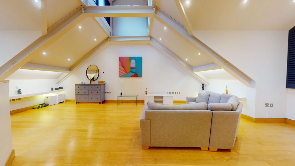 Additional image 2 of 3 bed penthouse to rentThe Lion Brewery, Oxford OX1