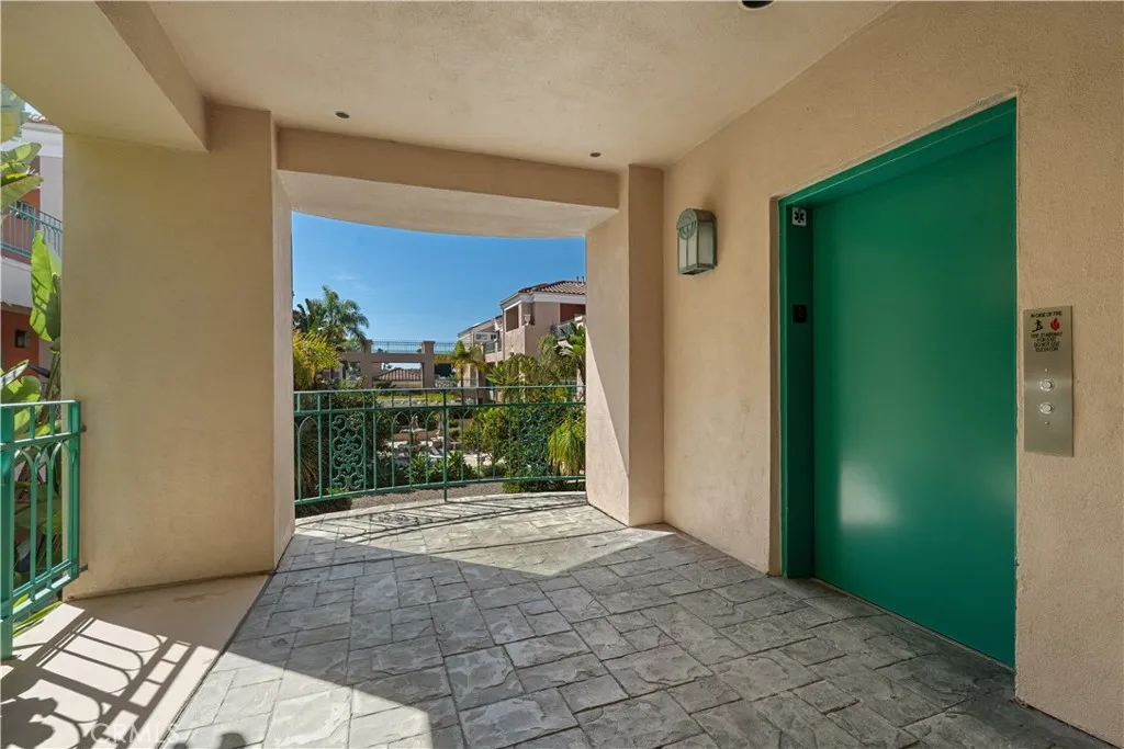 Additional image 35 of 5142 Warner Ave Unit 209, Huntington Beach, CA 92649