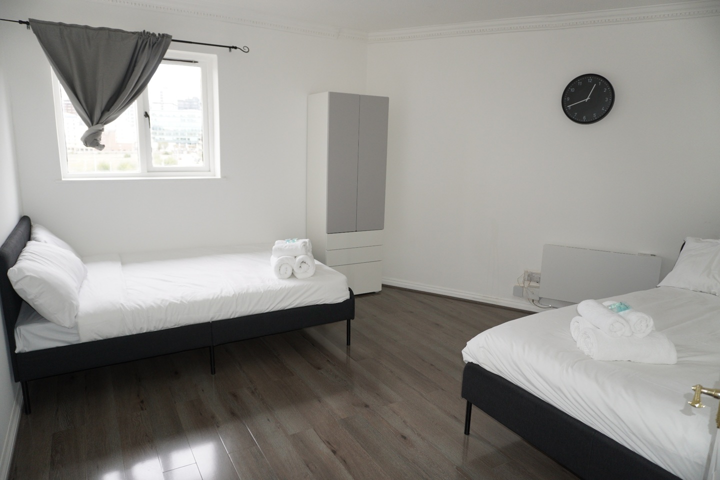 Additional image 3 of 3 Bed Flat, Riverview Place, G5, N1 7GU