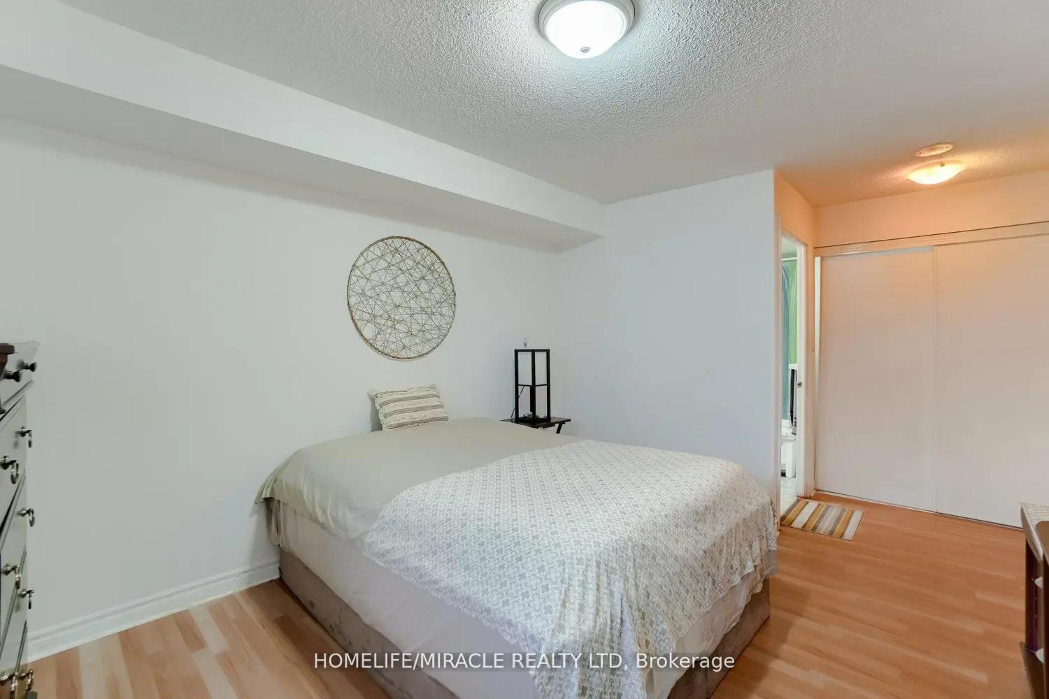 Additional image 7 of 3880 Duke Of York Boulevard 807